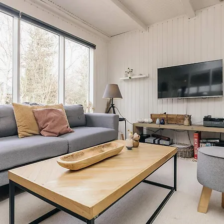 4 Star In Vakantiehuis Hals