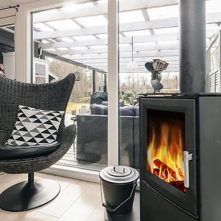 4 Star In Vakantiehuis Hals